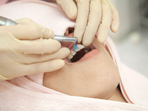 西馬込（大田区）の歯医者、なおい歯科クリニックのホワイトニング